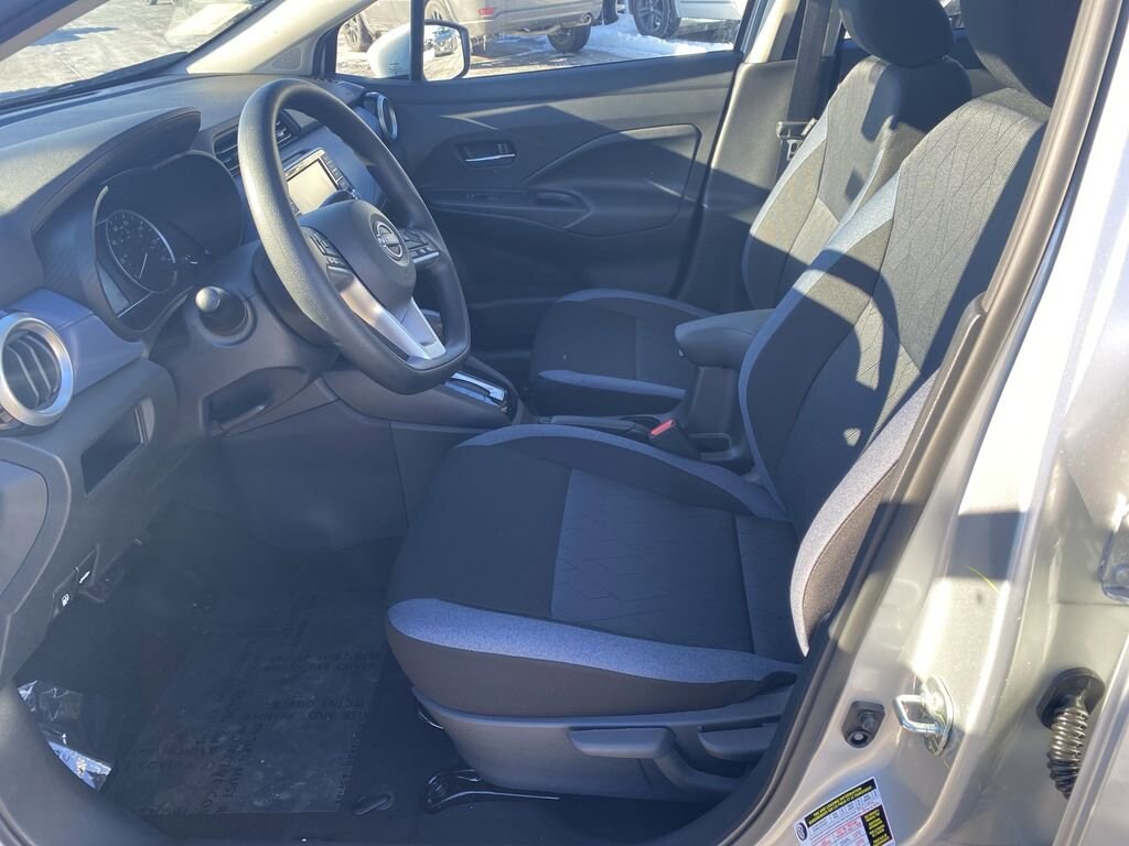 New 2025 Nissan Versa SV Sedan