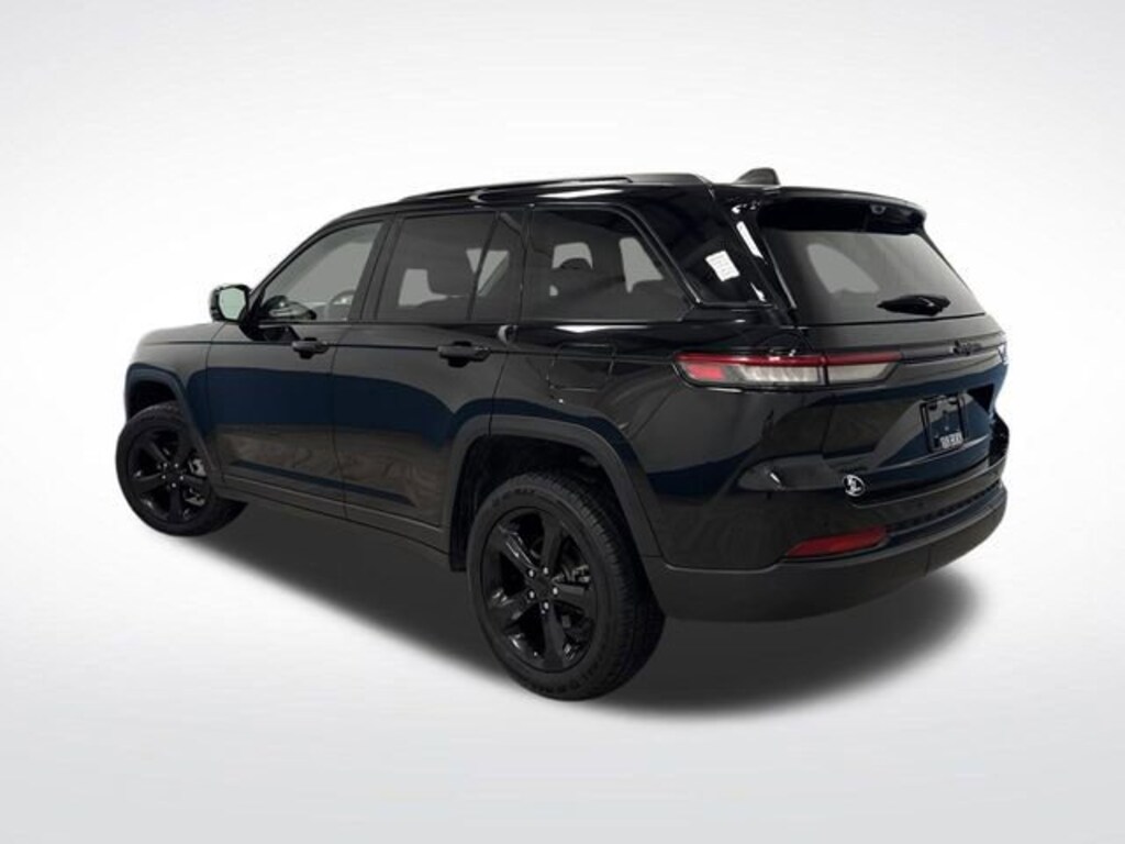 Used 2023 Jeep Grand Cherokee Limited SUV