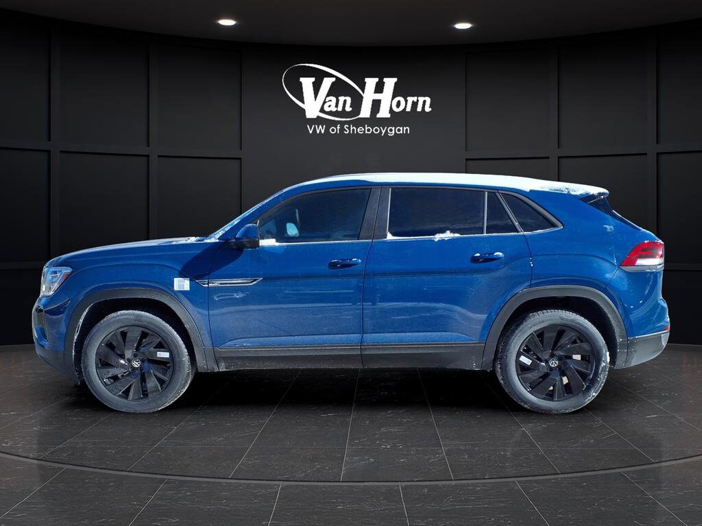 New 2026 Volkswagen Atlas Cross Sport 2.0T SE w/Technology SUV