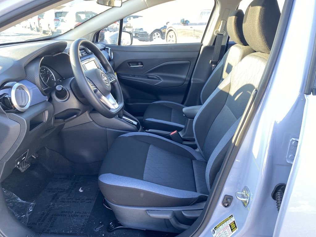 New 2025 Nissan Versa SV Sedan