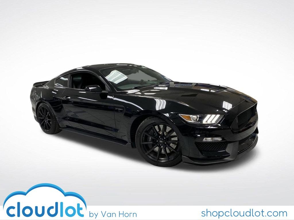 2016 Ford Mustang Shelby GT350's photo