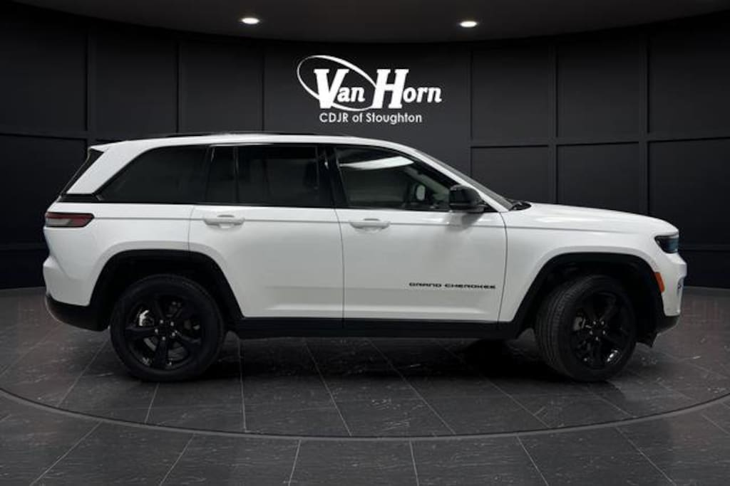 Used 2023 Jeep Grand Cherokee Limited SUV