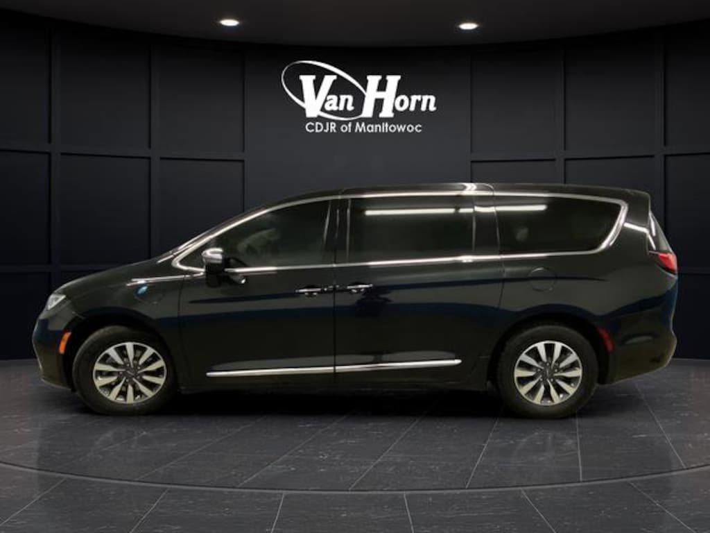 Used 2022 Chrysler Pacifica Hybrid Limited Van Passenger Van