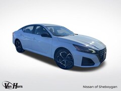 2025 Nissan Altima SR Sedan