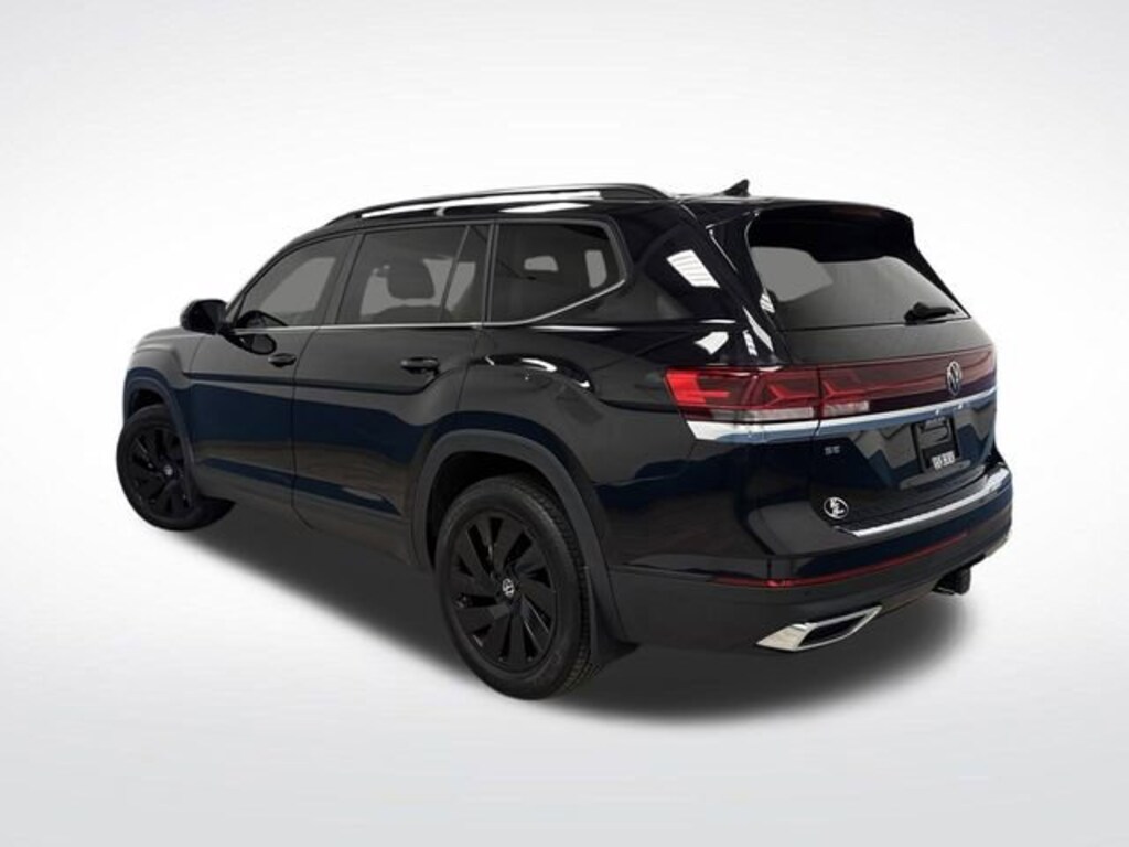 Used 2024 Volkswagen Atlas 2.0T SE w/Technology SUV