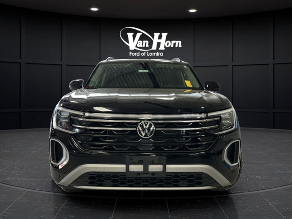 Used 2024 Volkswagen Atlas 2.0T Peak Edition SE w/Technology SUV