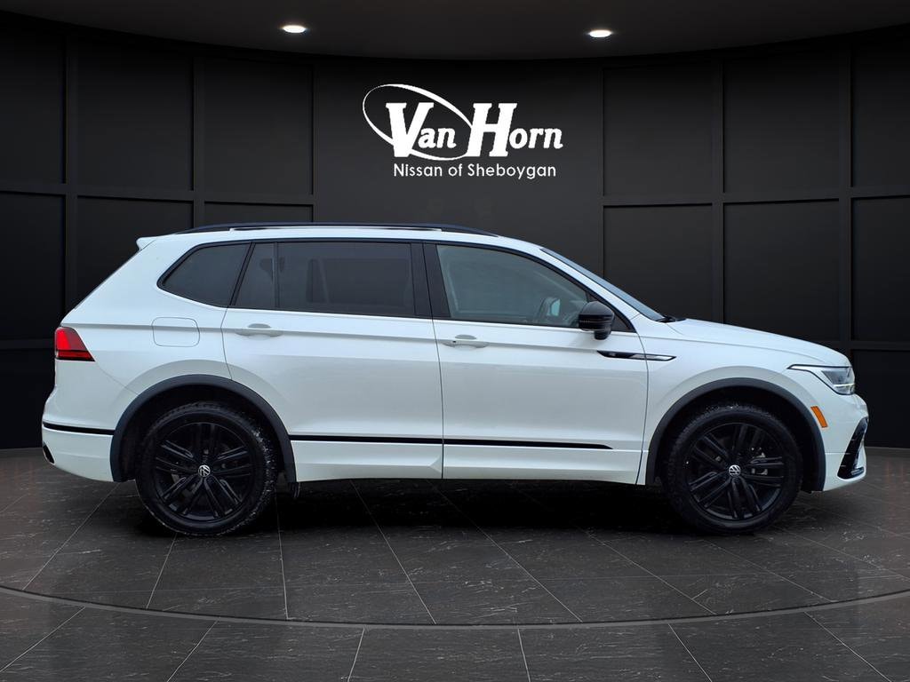 Used 2022 Volkswagen Tiguan SE R-Line Black SUV