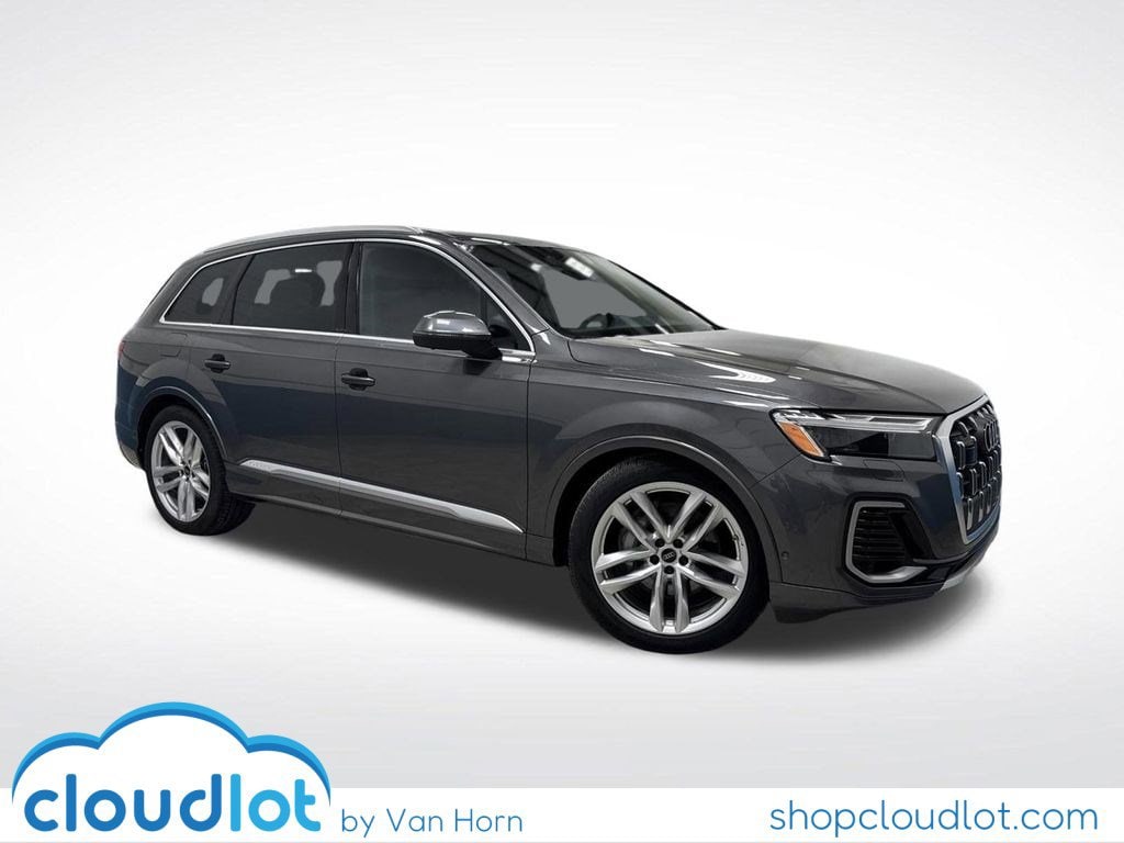 2025 Audi Q7 Premium Plus's photo