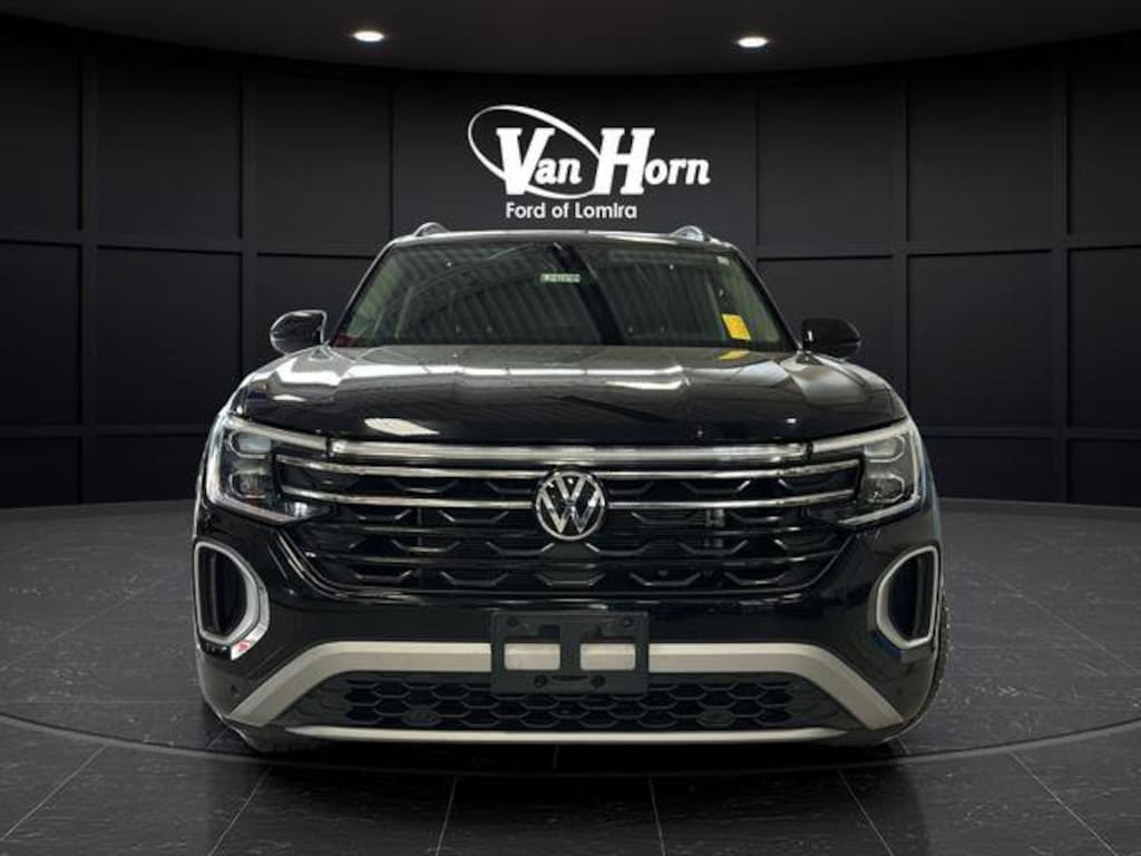 Used 2024 Volkswagen Atlas 2.0T Peak Edition SE w/Technology SUV