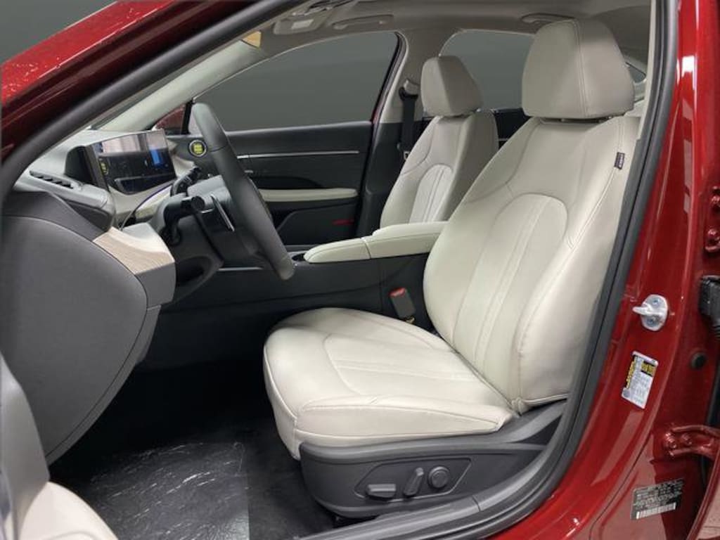 New 2025 Hyundai Sonata Hybrid Limited Sedan