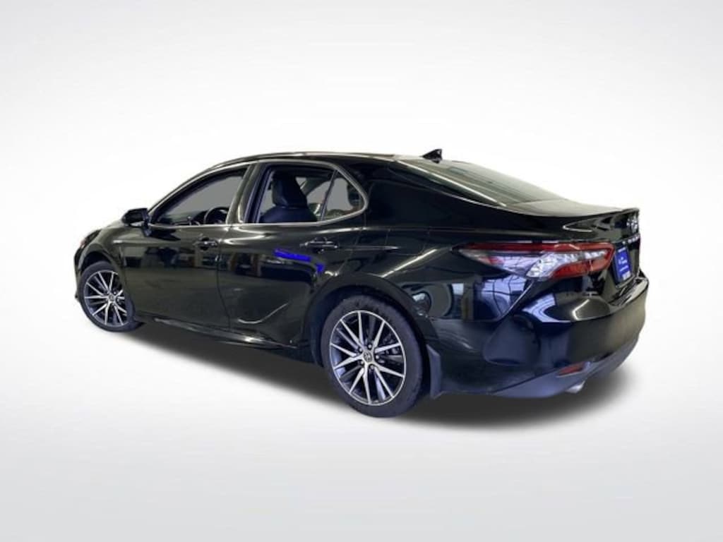 Certified 2021 Toyota Camry Hybrid XLE Sedan