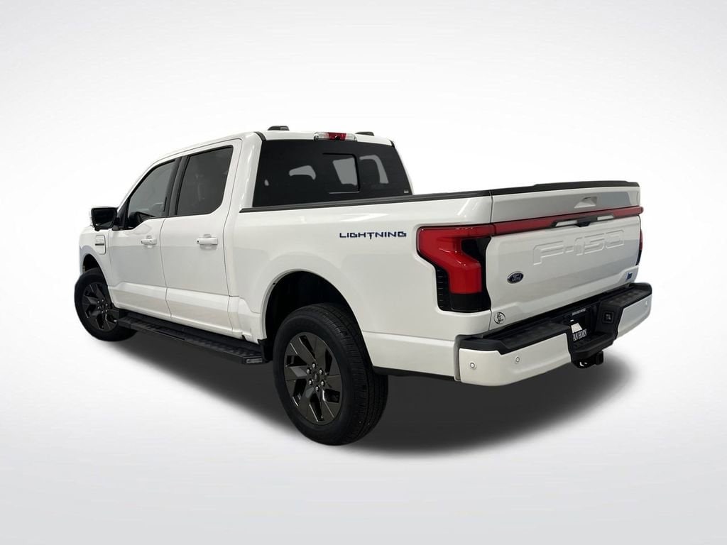 Used 2022 Ford F-150 Lightning LARIAT Truck SuperCrew Cab