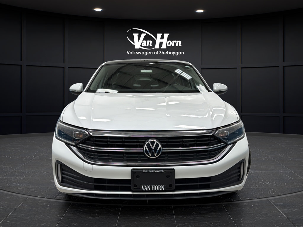 Used 2023 Volkswagen Jetta SEL Sedan