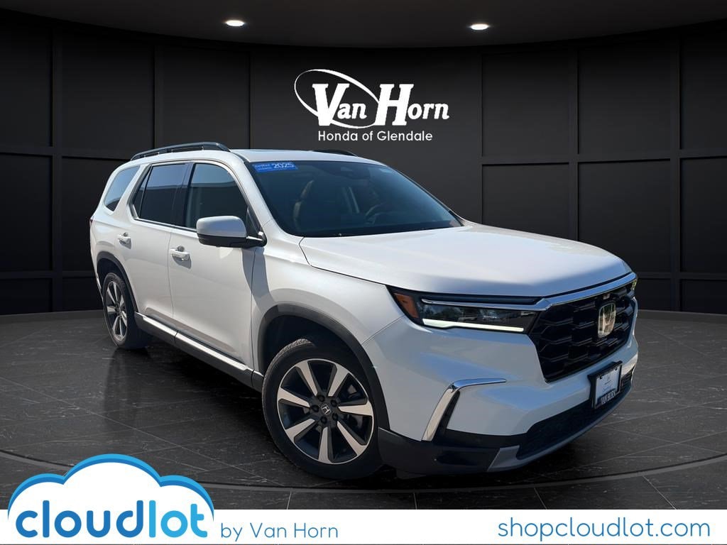 2025 Honda Pilot Elite AWD's photo
