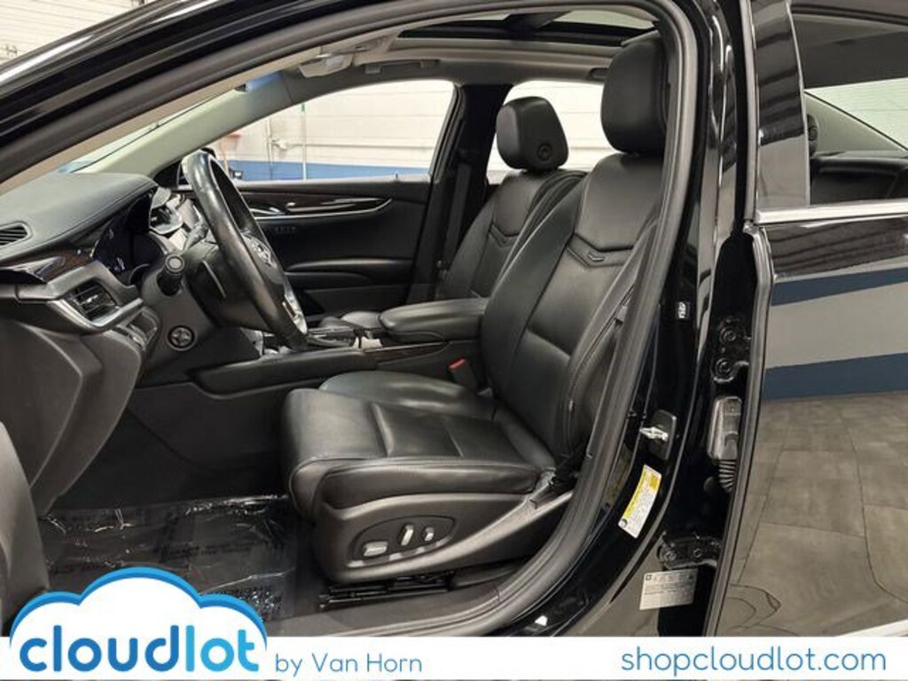 Used 2015 CADILLAC XTS Luxury Sedan