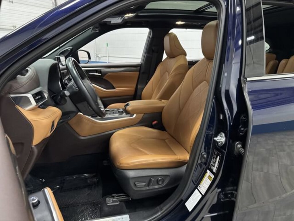 Used 2021 Toyota Highlander Platinum SUV