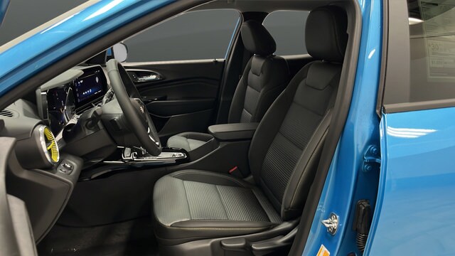 2026 Chevrolet Trax LT - Photo 9