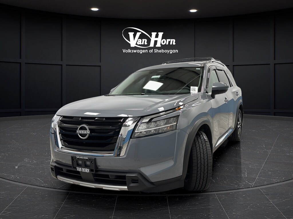 Used 2024 Nissan Pathfinder Platinum SUV