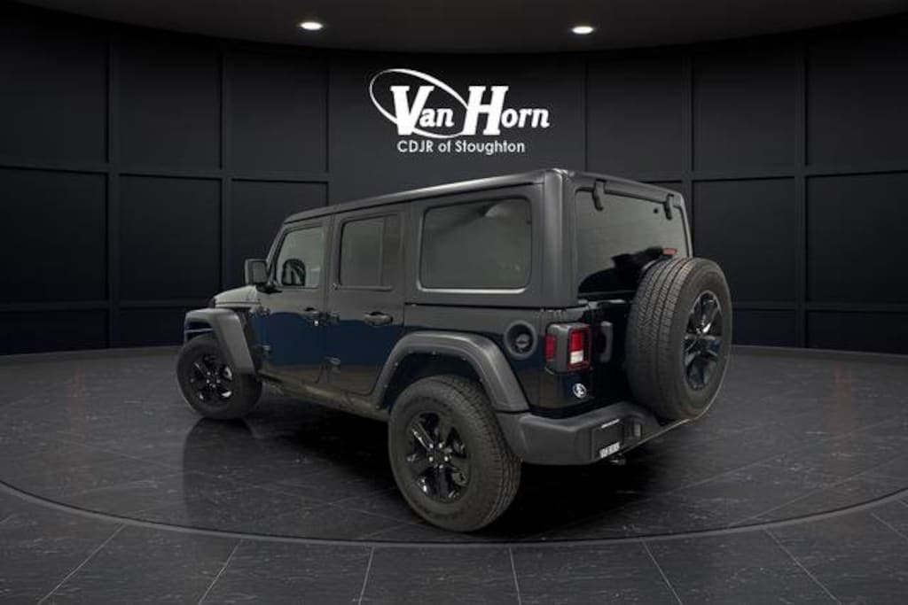 Used 2022 Jeep Wrangler Unlimited Sport Altitude SUV