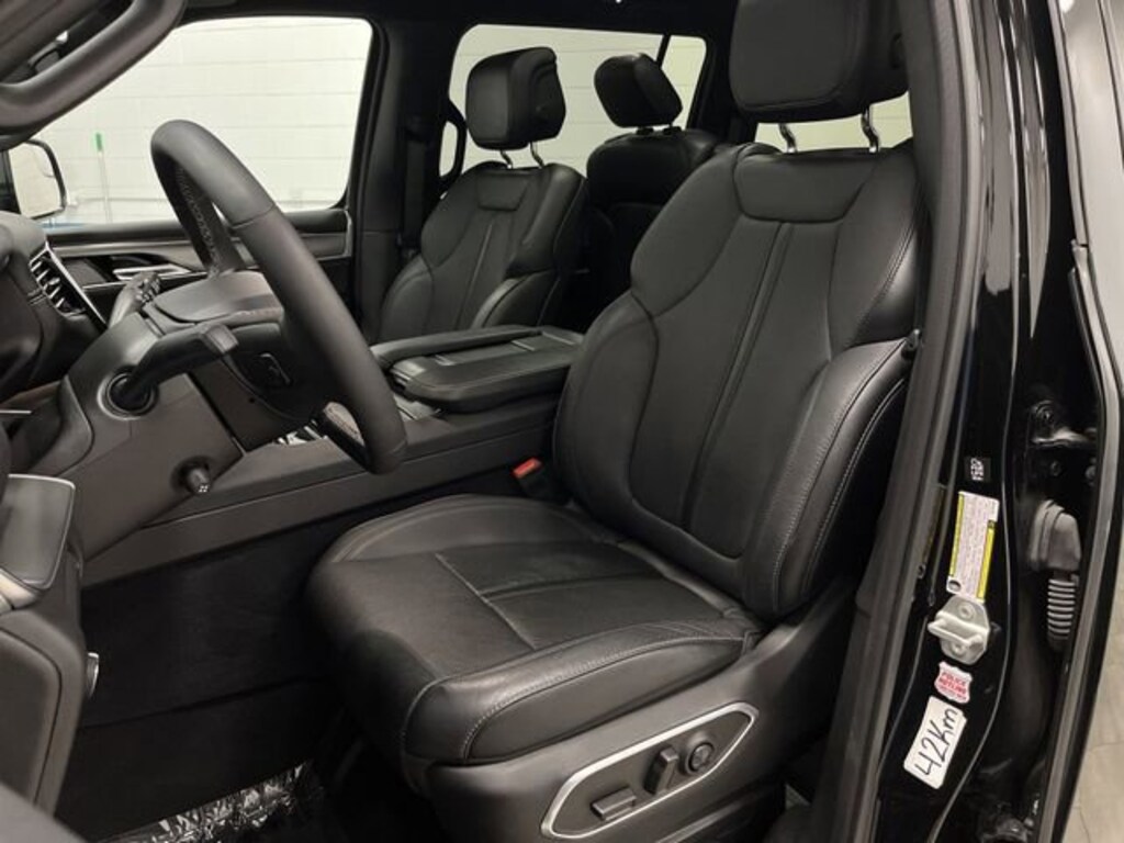 Used 2024 Jeep Wagoneer Series II Carbide SUV