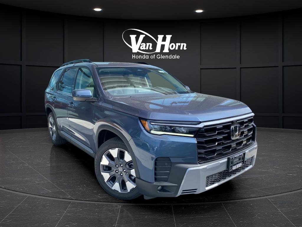2026 Honda Pilot Touring AWD's photo