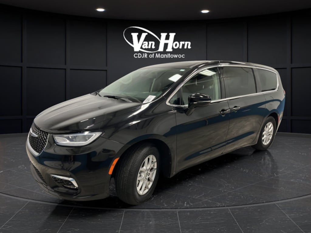 Used 2024 Chrysler Pacifica Touring L Van Passenger Van