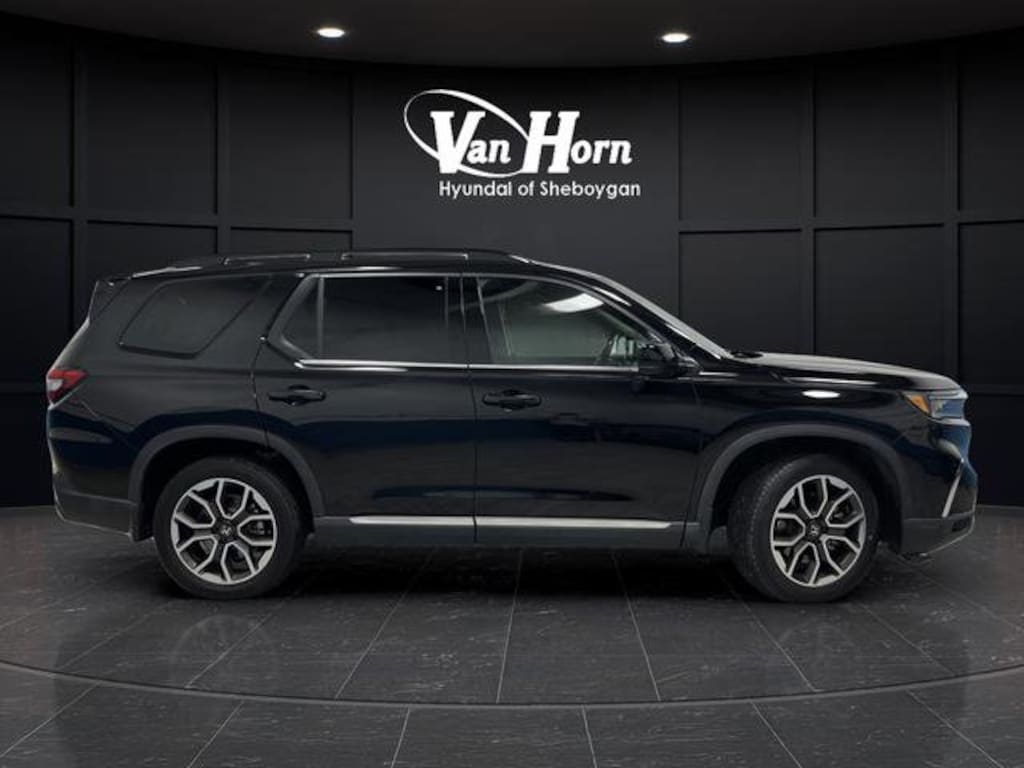 Used 2023 Honda Pilot Touring SUV