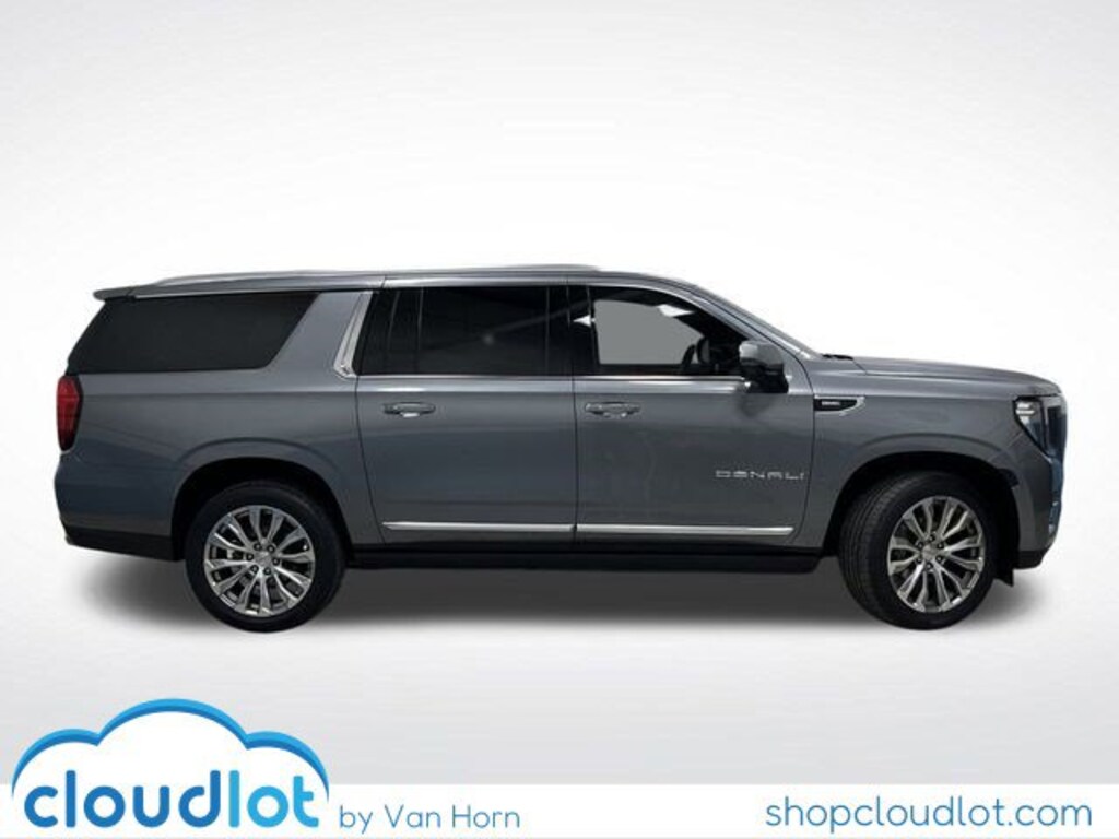Used 2022 GMC Yukon XL Denali SUV
