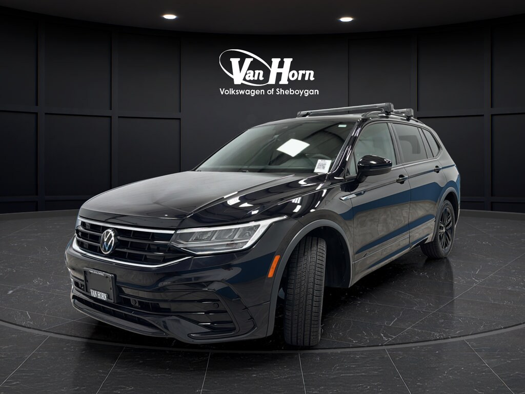 Used 2022 Volkswagen Tiguan SE R-Line Black SUV