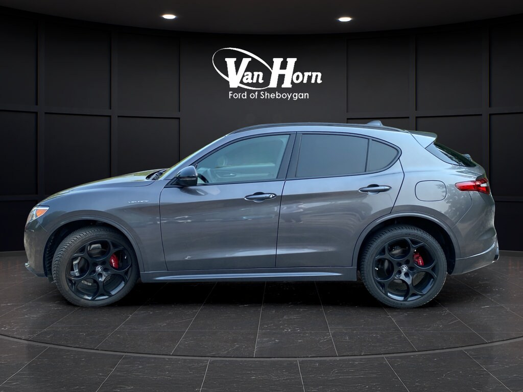 Used 2022 Alfa Romeo Stelvio Veloce SUV