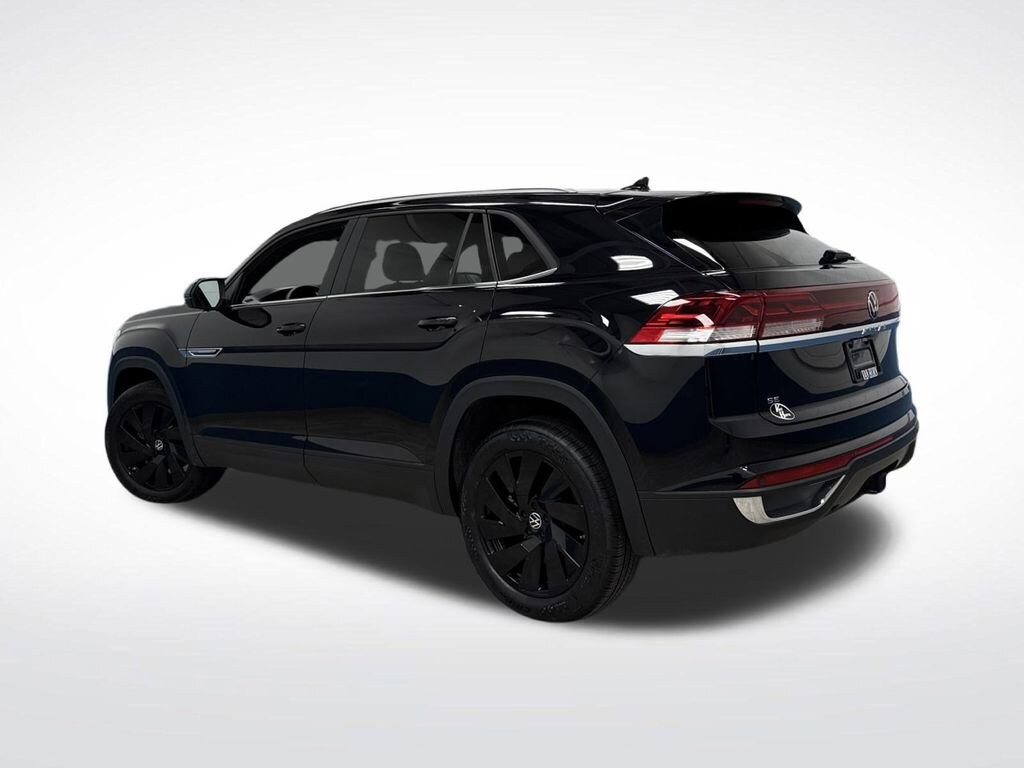 Used 2024 Volkswagen Atlas Cross Sport 2.0T SE w/Technology SUV