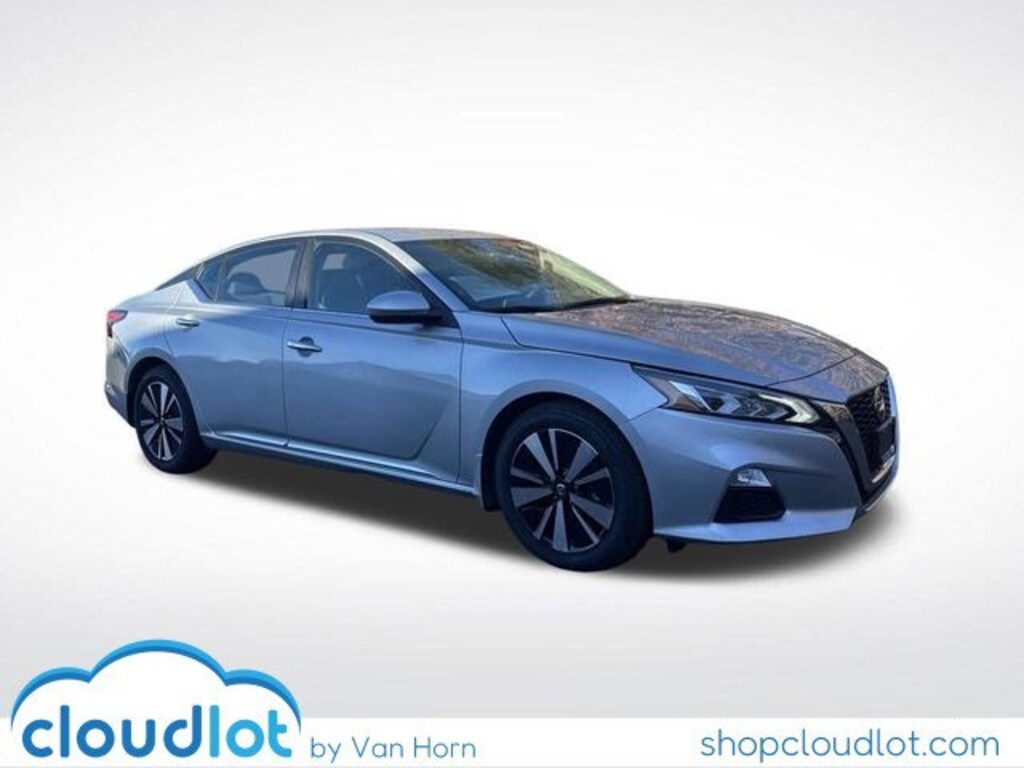 Used 2022 Nissan Altima 2.5 SV Sedan