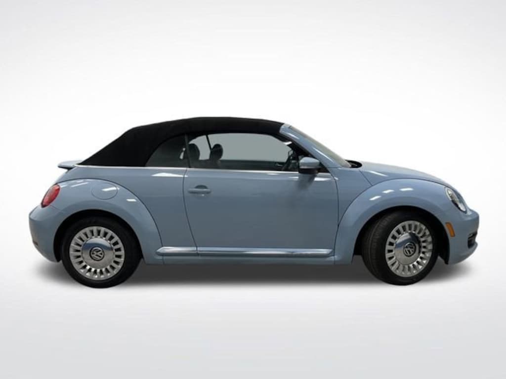Used 2016 Volkswagen Beetle Convertible 1.8T S Convertible