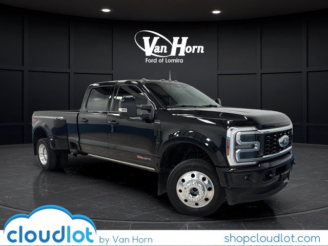 2025 Ford F-450's photo