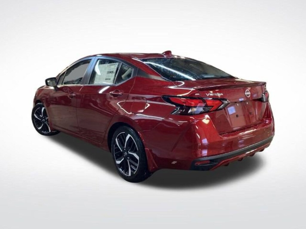 New 2025 Nissan Versa SR Sedan