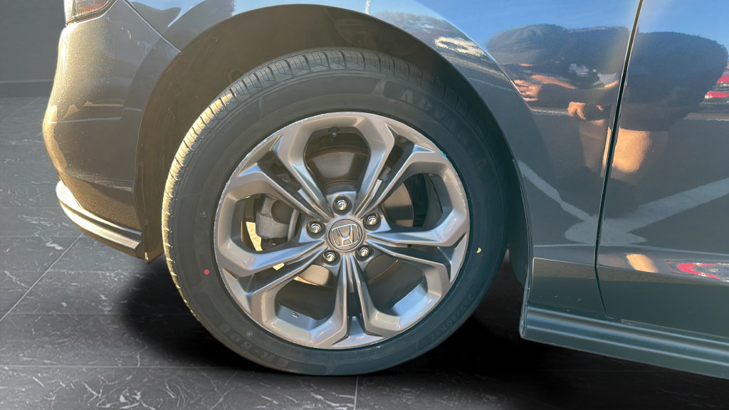 2024 Honda Accord EX - Photo 28