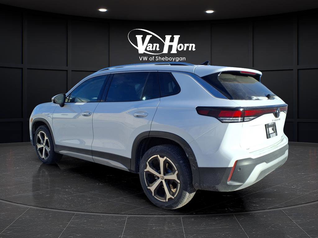 New 2026 Volkswagen Tiguan SE SUV