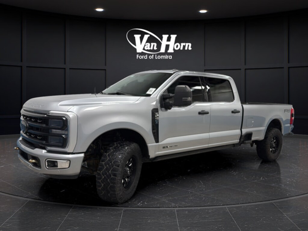 Used 2023 Ford Super Duty F-250 SRW Platinum Truck Crew Cab
