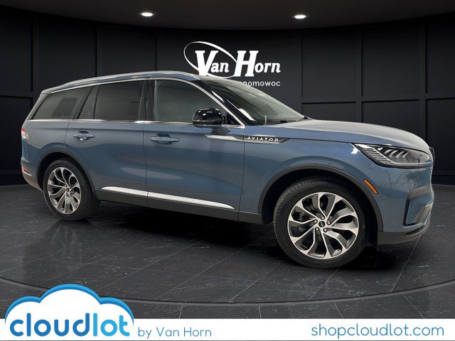 2025 Lincoln Aviator Reserve AWD's photo