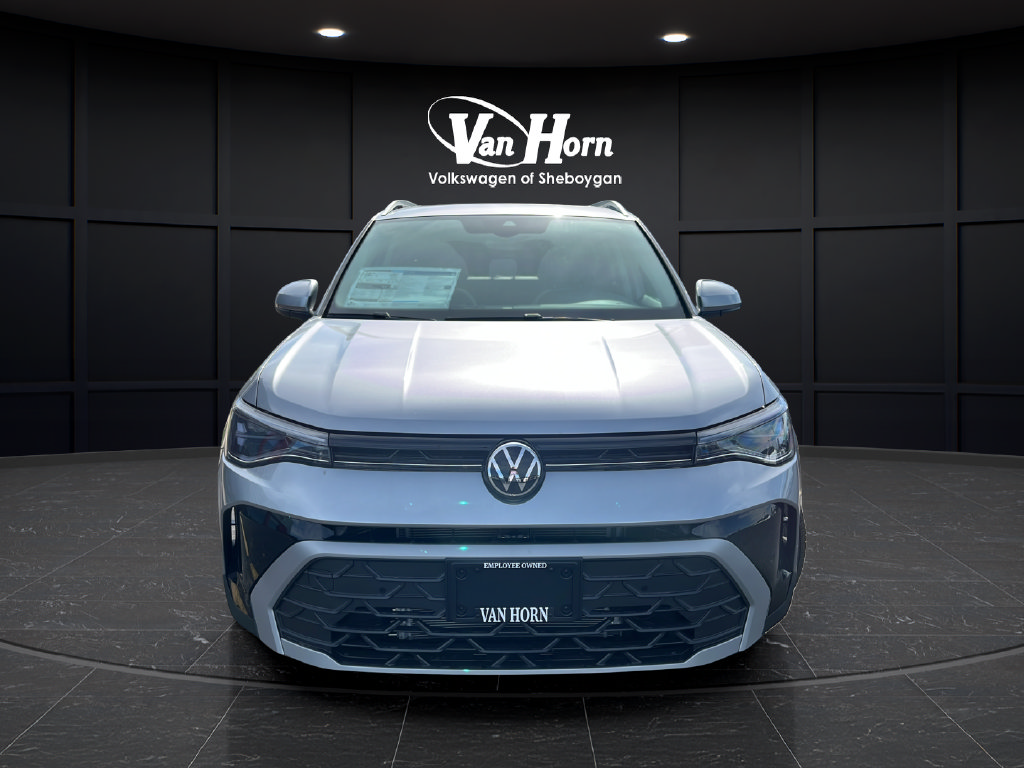 New 2026 Volkswagen Taos SE SUV