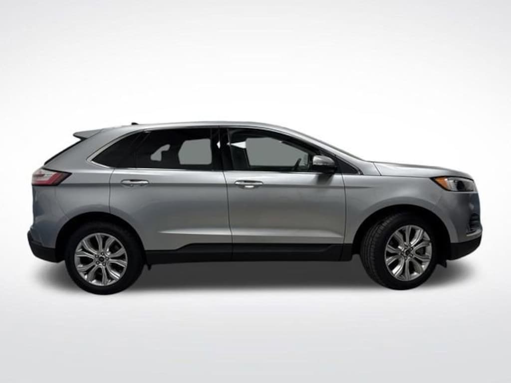 Used 2024 Ford Edge Titanium SUV