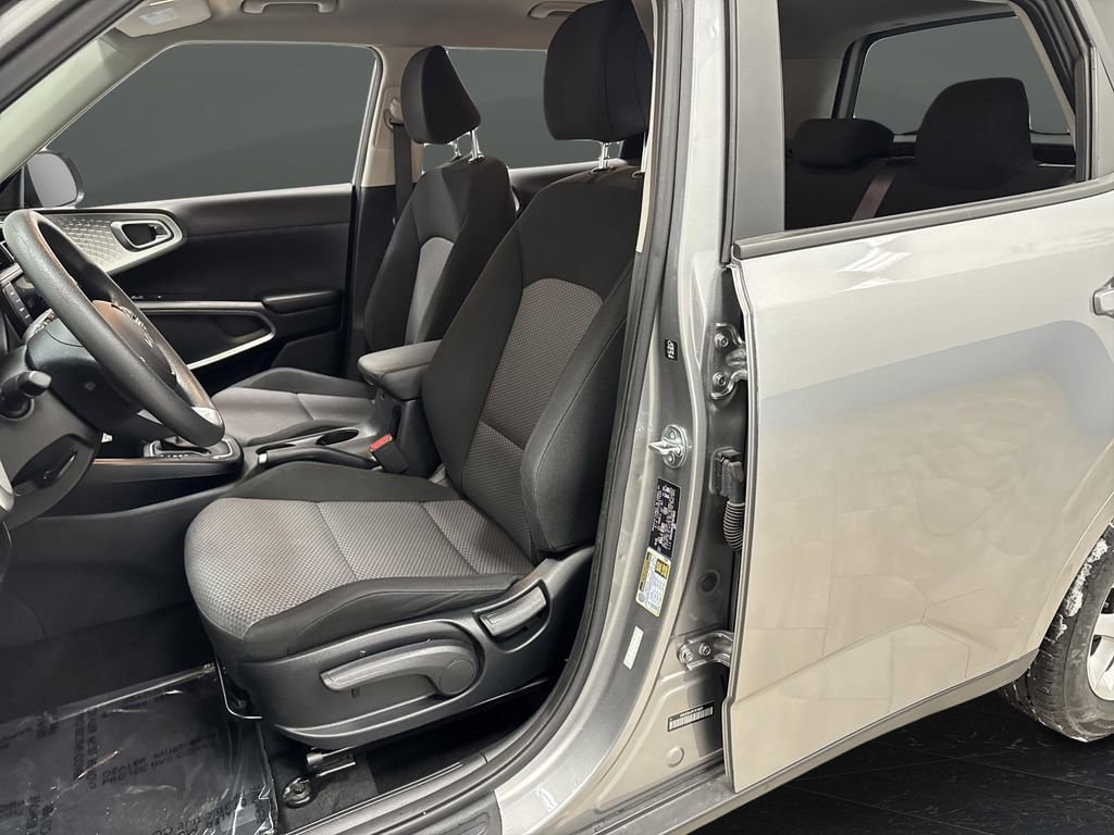 Used 2023 Kia Soul LX Hatchback