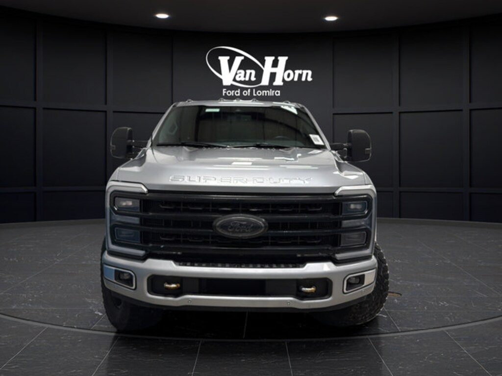 Used 2023 Ford Super Duty F-250 SRW Platinum Truck Crew Cab