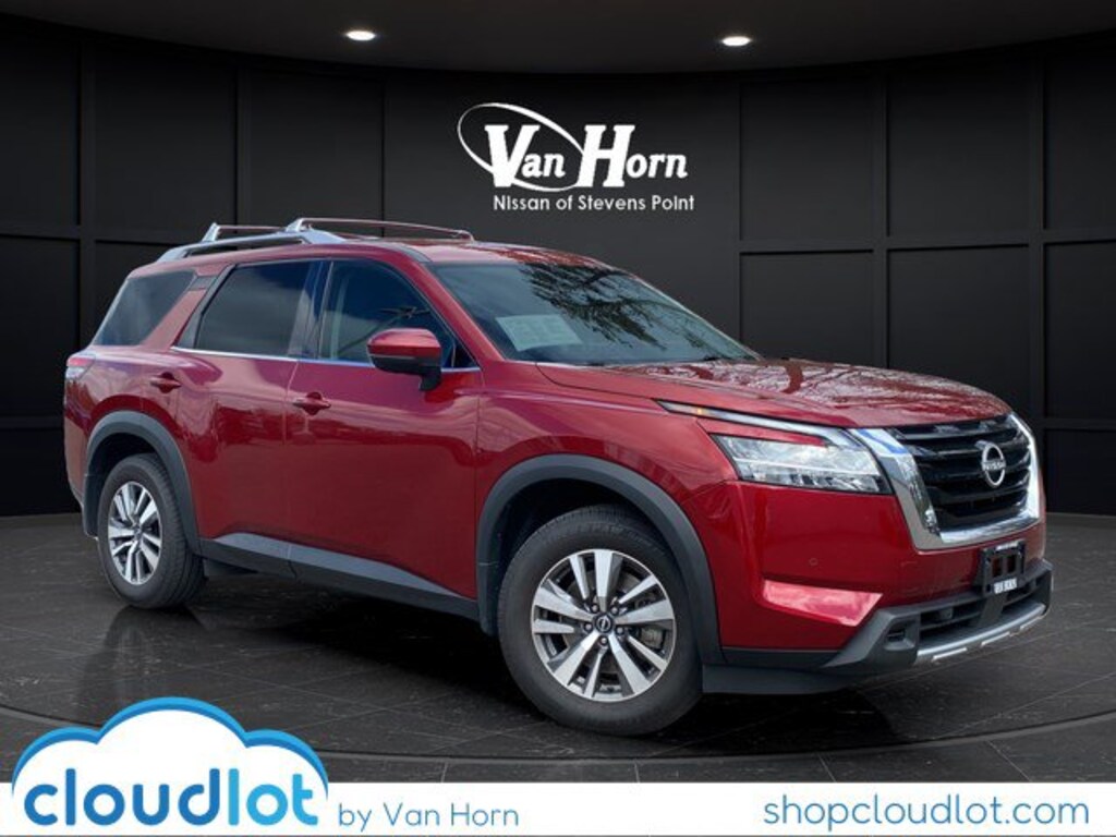 Used 2024 Nissan Pathfinder SL SUV