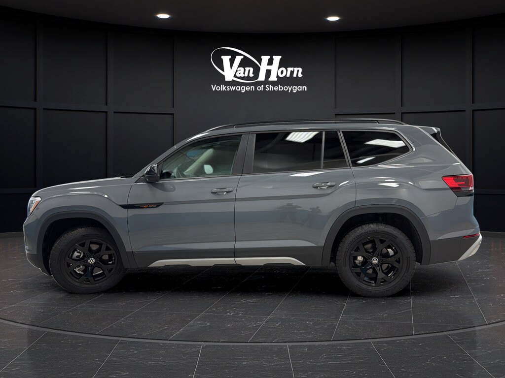 Used 2025 Volkswagen Atlas 2.0T Peak Edition SUV