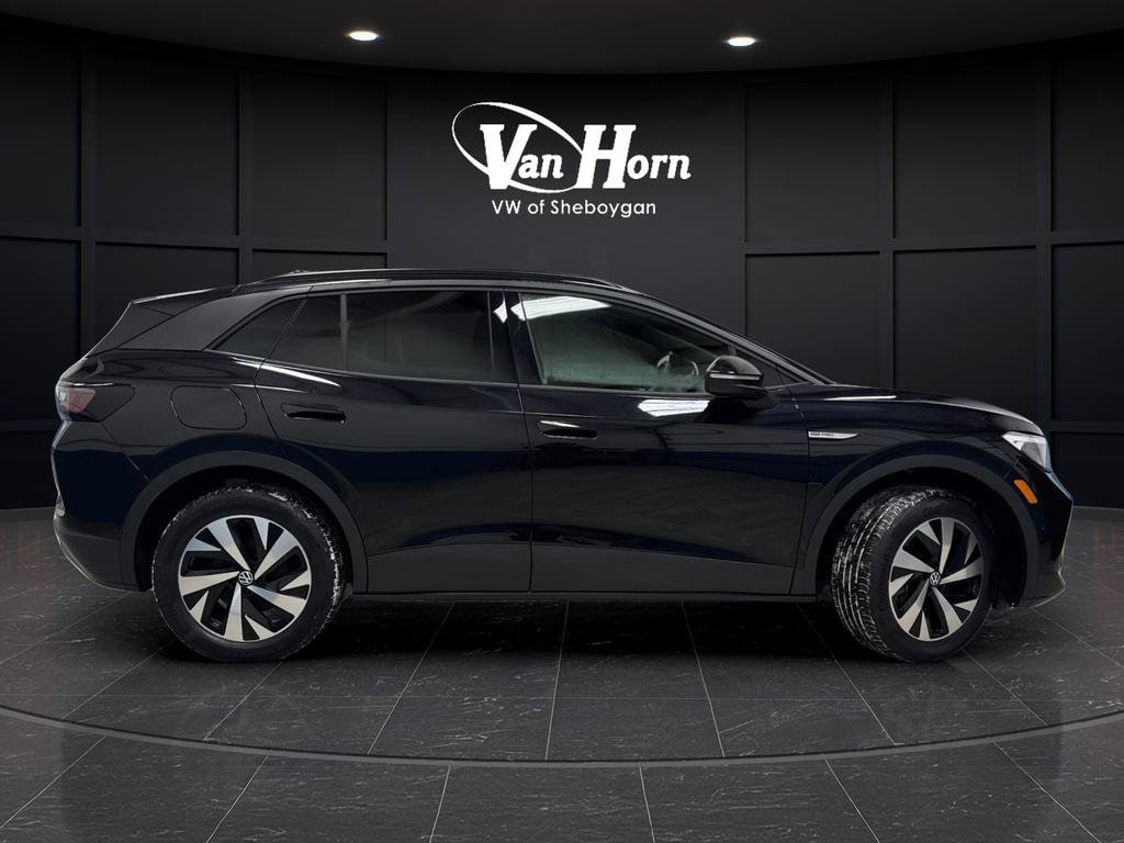 Used 2023 Volkswagen ID.4 PRO with VIN 1V2DNPE87PC042358 for sale in Sheboygan, WI