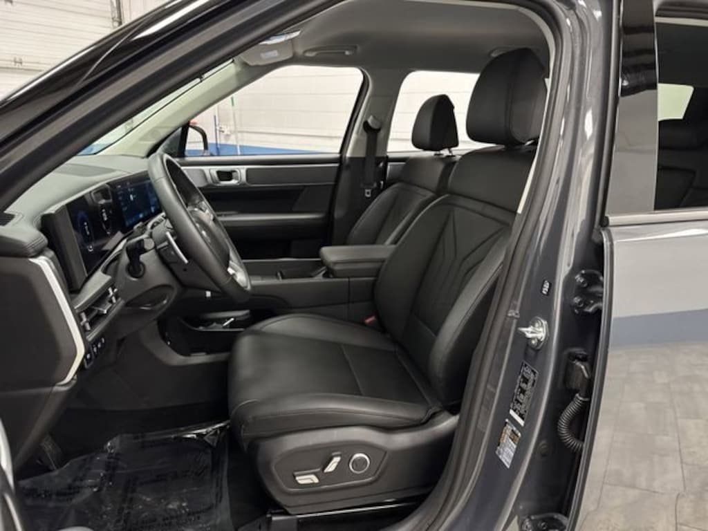 Used 2025 Hyundai Santa Fe SEL SUV