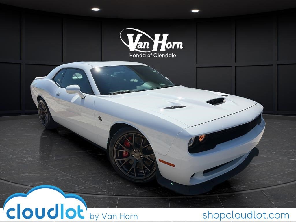 2016 Dodge Challenger SRT Hellcat's photo