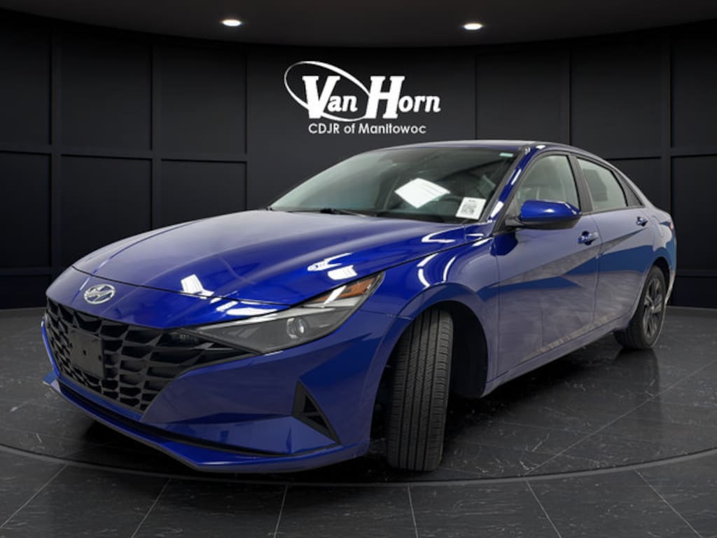 Used 2023 Hyundai Elantra SEL Sedan