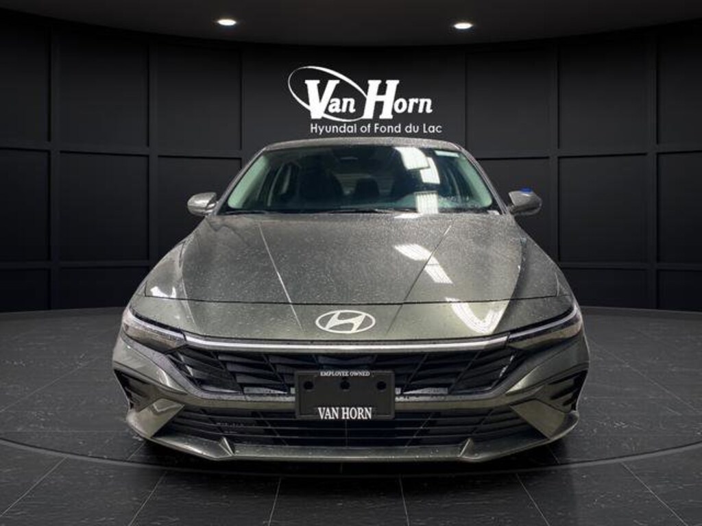 New 2026 Hyundai Elantra SE Sedan